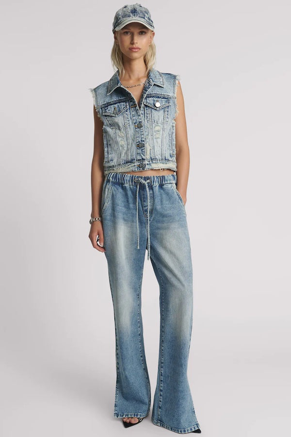 Roadhouse Wide Leg Drawstring Denim Jeans in Sunset Blue Roadhouse Wide Leg Drawstring Denim Jeans in Sunset Blue