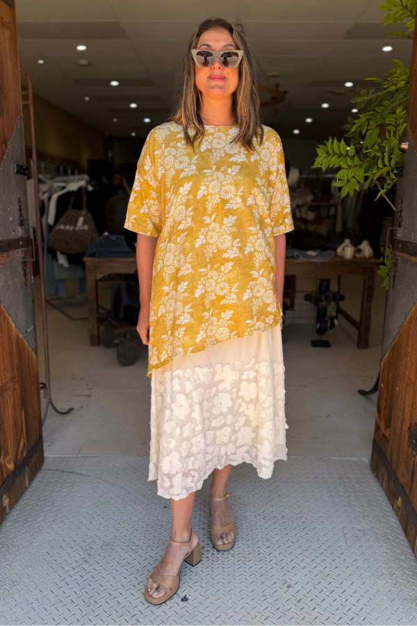 T-SHIRT SHORT SLEEVE - HUSK FLORAL
