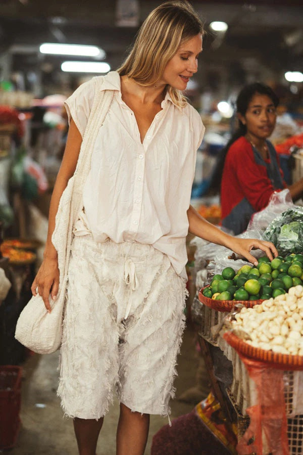 LUCIANA SLEEVELESS SHIRT
