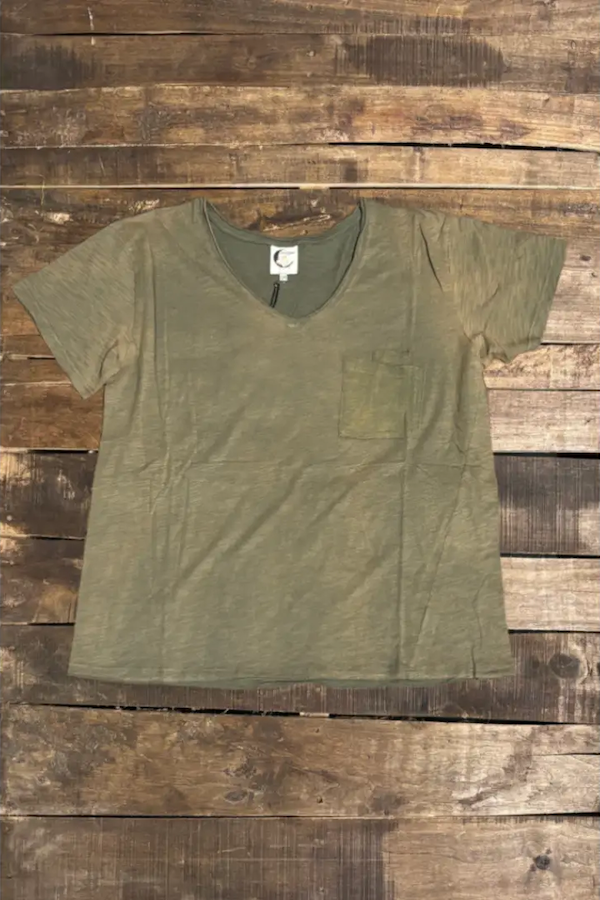 MOON DANCE V NECK TEE - MOSS
