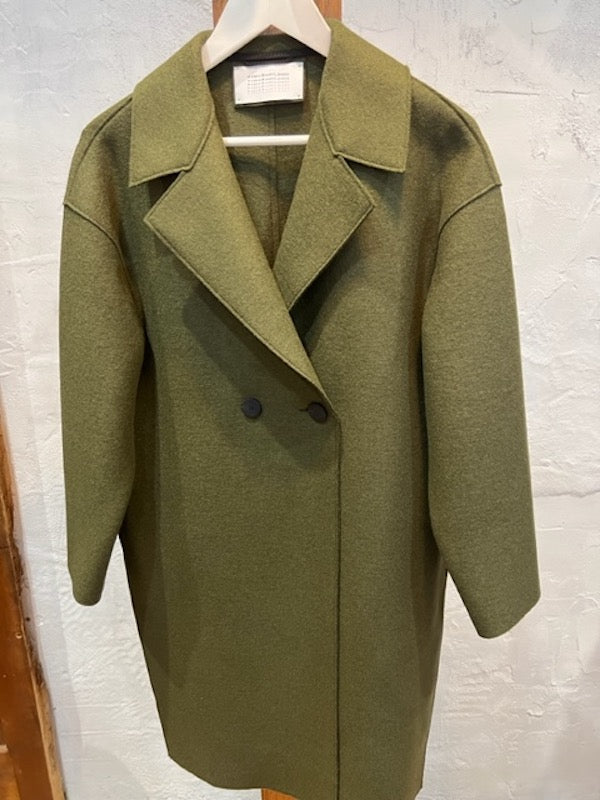 DROPPED SHOULDER DB COAT PRESSED WOOL - MOSS GREEN