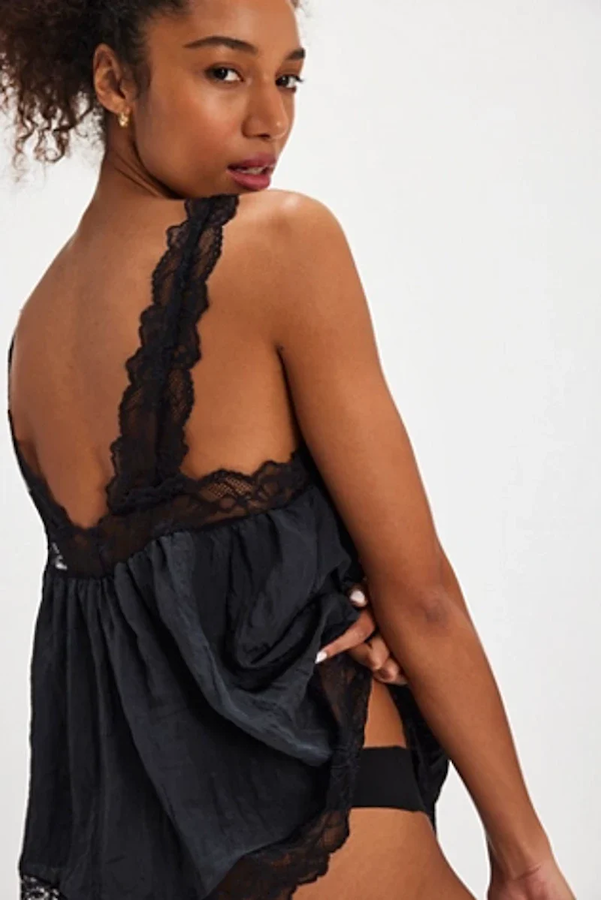 LACEY ESSENTIAL TUNIC - BLACK