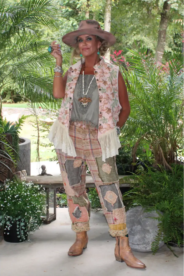 TRAVELING ON PANTS - PATCHED TOGETHER