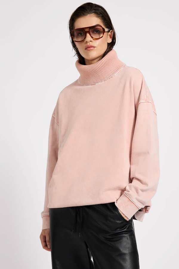 FLEECE ROLL NECK SWEATER - BLUSH PINK