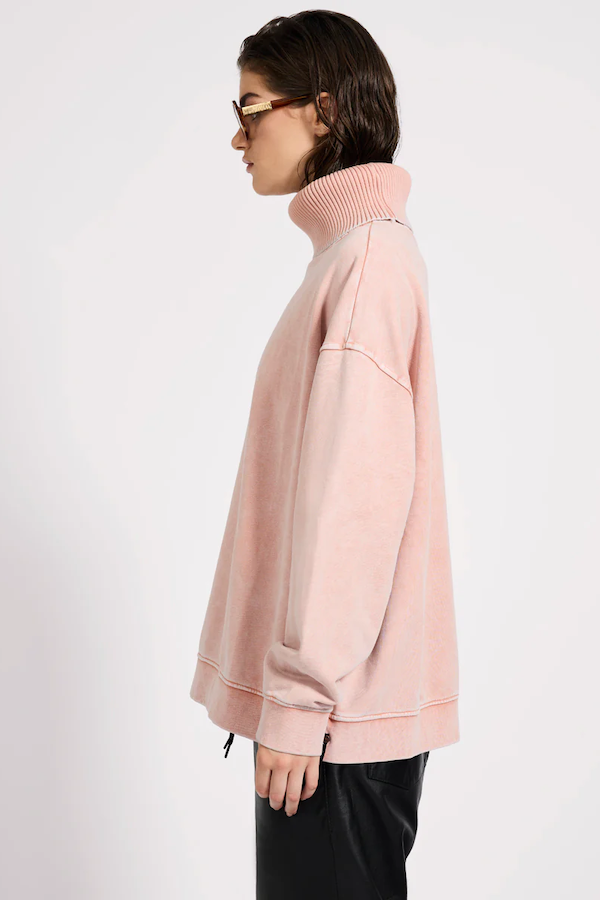 FLEECE ROLL NECK SWEATER - BLUSH PINK