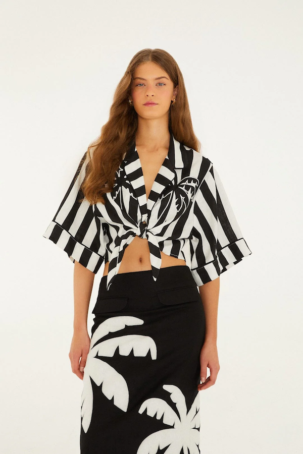 SPRING STRIPES BLACK SHORT SLEEVE CROP TOP