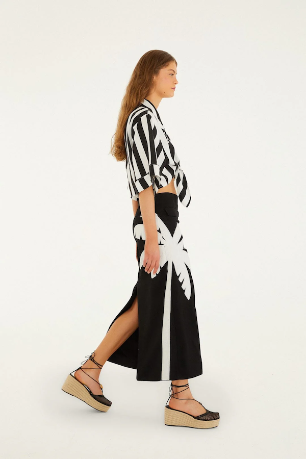 SPRING STRIPES BLACK SHORT SLEEVE CROP TOP