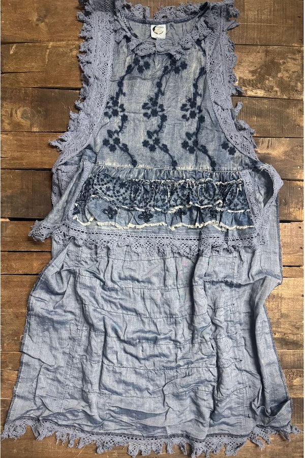 RUFFLE UP HI-LO TOP - CHAMBRAY