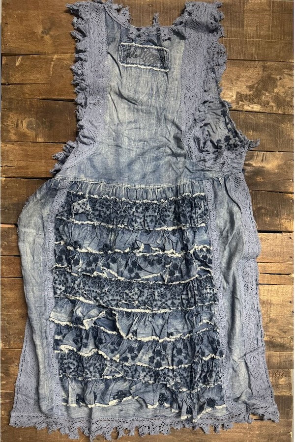 RUFFLE UP HI-LO TOP - CHAMBRAY