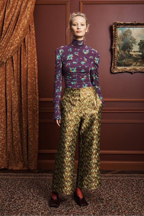 BETSY RUCHED TOP