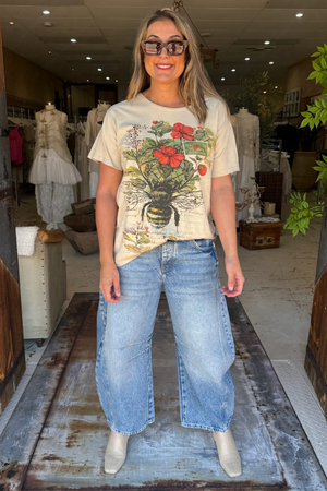 MOON DANCE TEE - FRIENDLY FLIGHT