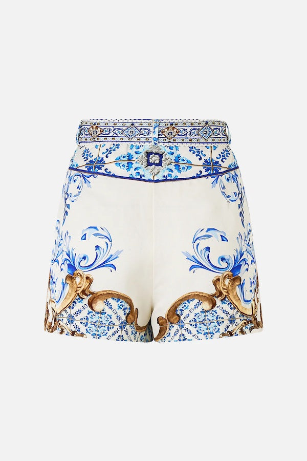 TUCK FRONT SHORT