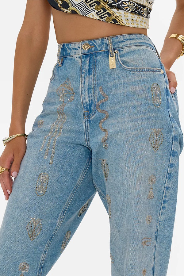 MILLA SACRED SYMBOLS GIRLFRIEND JEAN