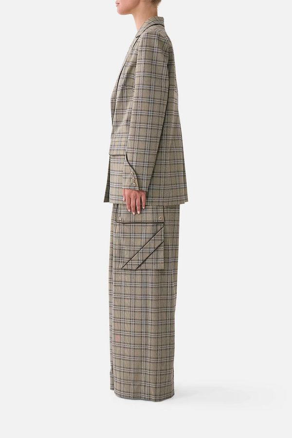 JACKET WITH SLEEVE CUT OUT DETAIL