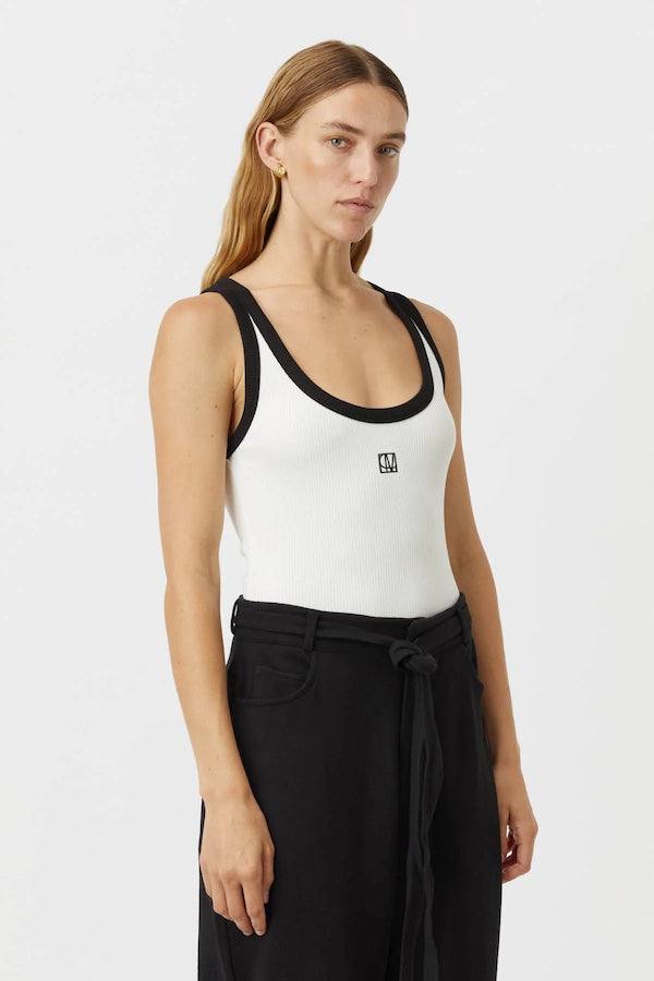 NORA CONTRAST BIND SCOOP NECK TANK