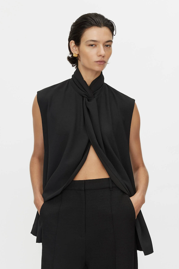 ORIOLE TWIST NECK TOP