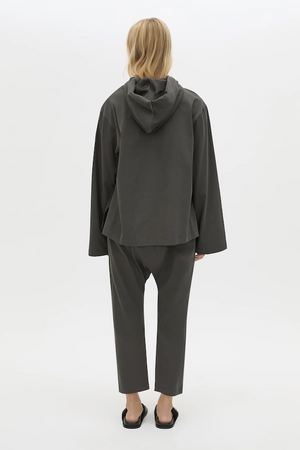 STUDIO TRACK PANT - COAL