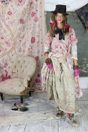VINNEY PAINTERS DRESS 1004