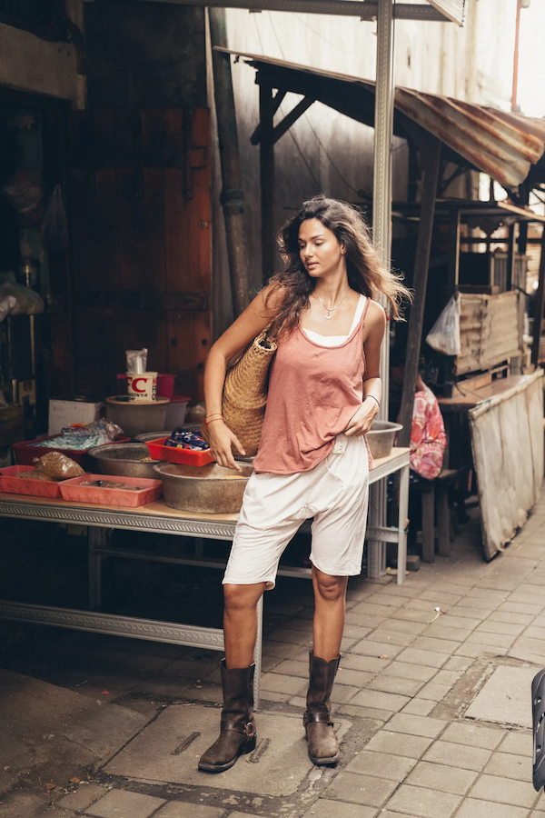 MILOS SHORTS - BLACK