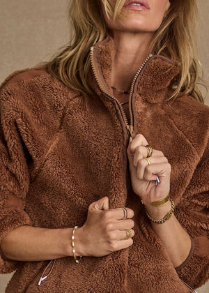 HARLOW FLEECE PULLOVER - WALNUT
