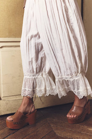 FOREVER YOUNG PANT - WHITE ALYSSUM
