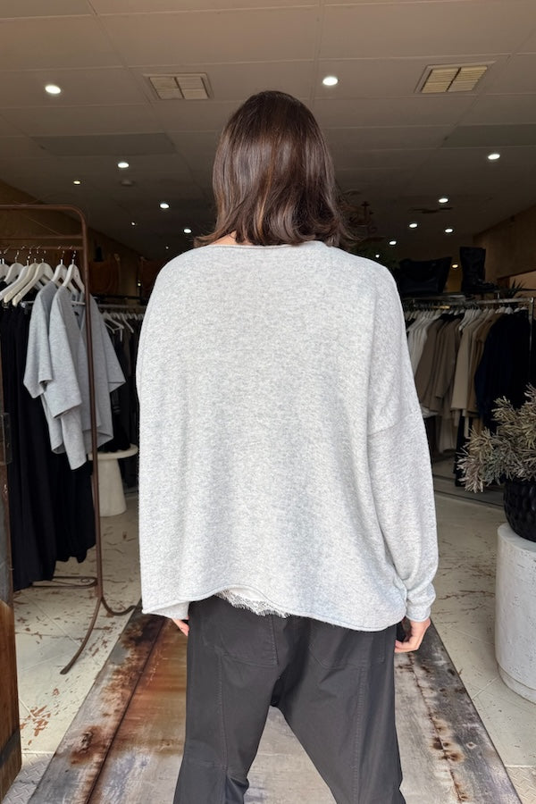 ARENA KNITTED TOP - CLOUDY GRAY