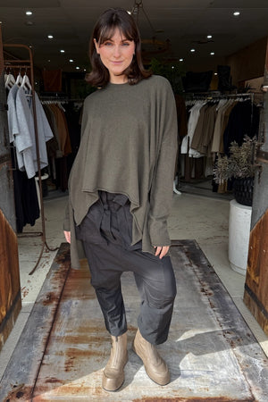 TIERRA KNITTED TOP - ARMY GREEN