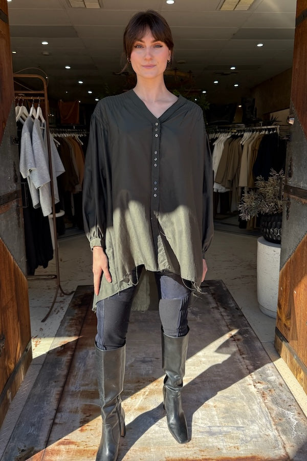 AMANO PIN TUCK SILK/CCOTTON TOP - KHAKI