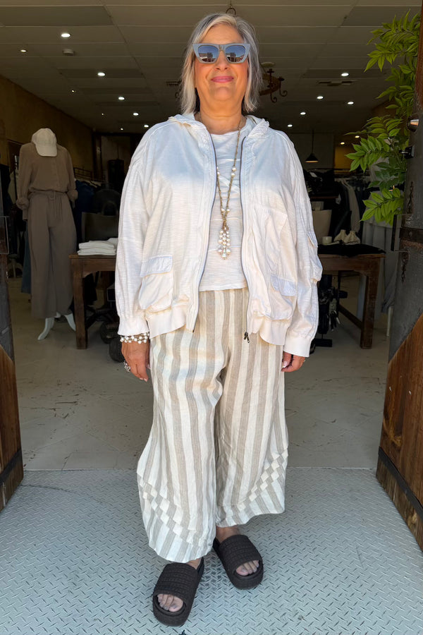 BOMBER JACKET - CREAM