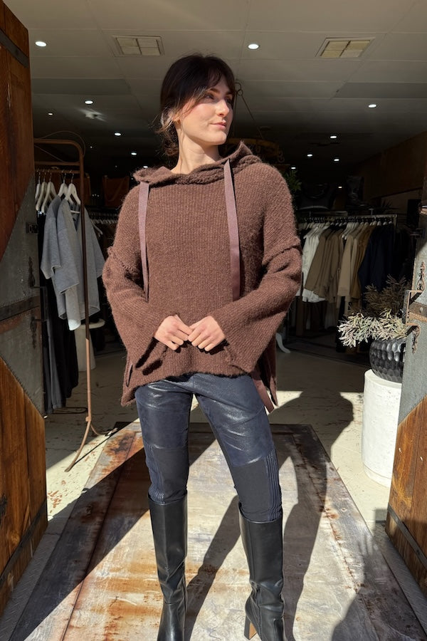 AMANO COLAB ALPACA HOODIE WITH DRAWSTRING - CHOCOLATE