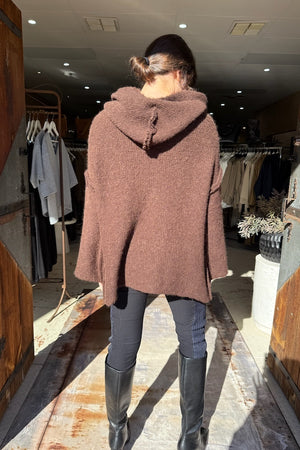 AMANO COLAB ALPACA HOODIE WITH DRAWSTRING - CHOCOLATE