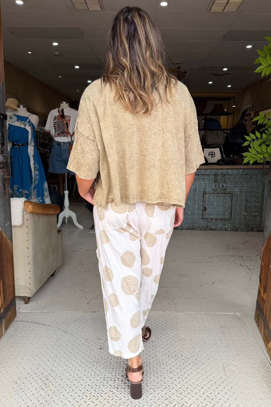 CROP ANEMONE T-SHIRT SHORT SLEEVE - LIGHT UMBER