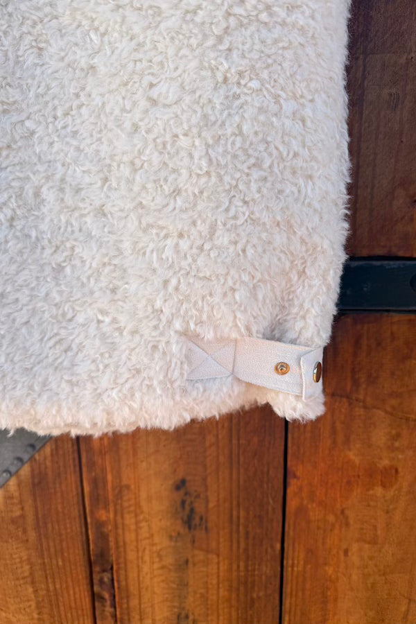 DOLLY VEST