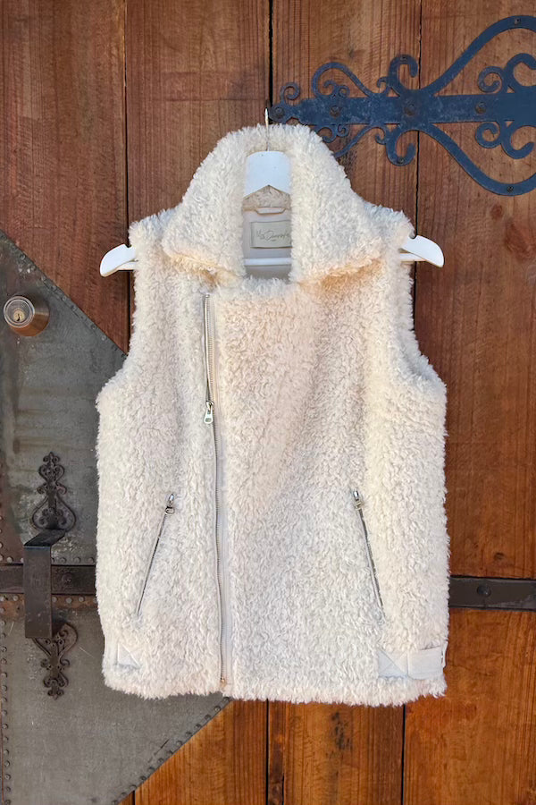 DOLLY VEST