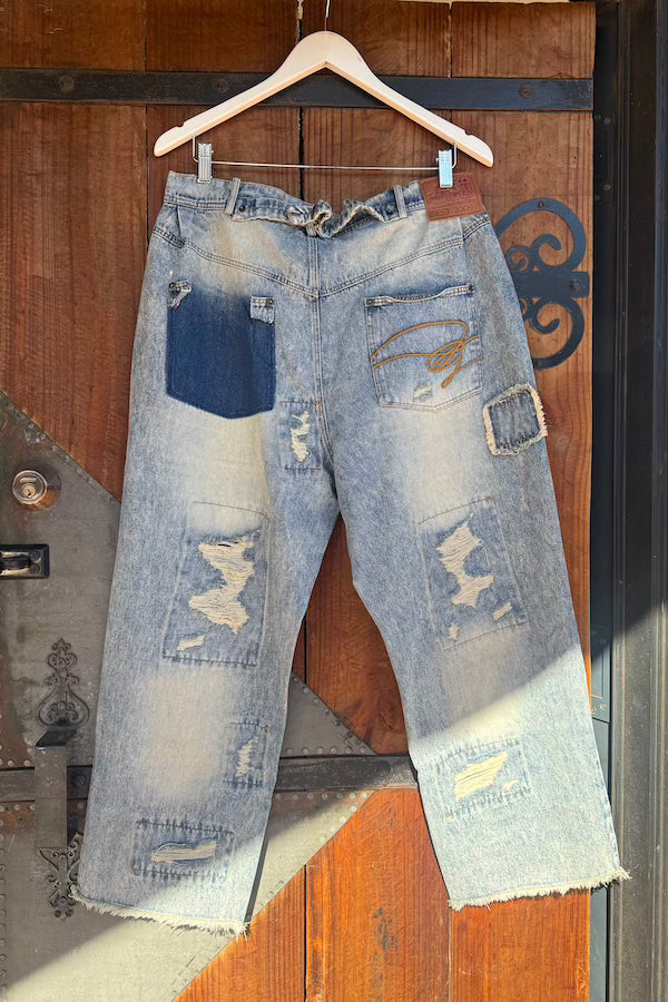 ENDLESS LOVE JEANS