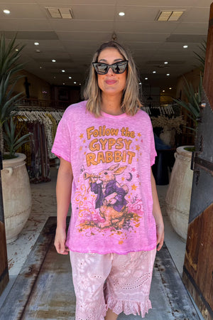 WORN AND WEATHERED TEE - GYPSY RABBIT