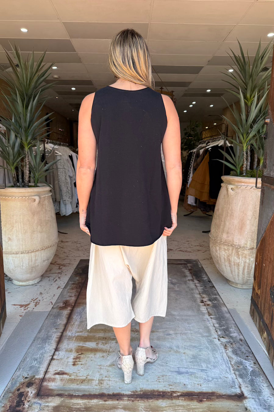 HONESTONE TUNIC - KAVIAR (BLACK)