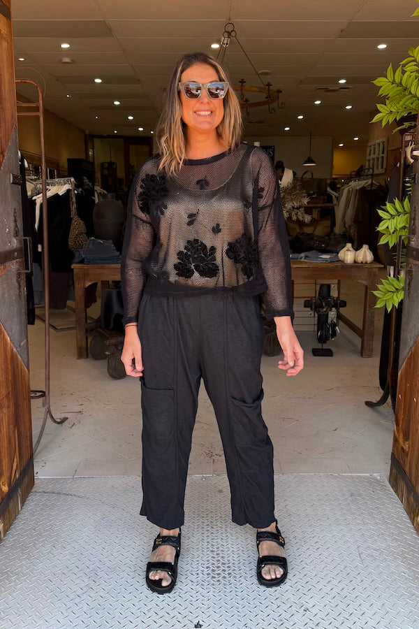 CROP EMBROIDERED FISHNET T-SHIRT LONG SLEEVE - BLACK