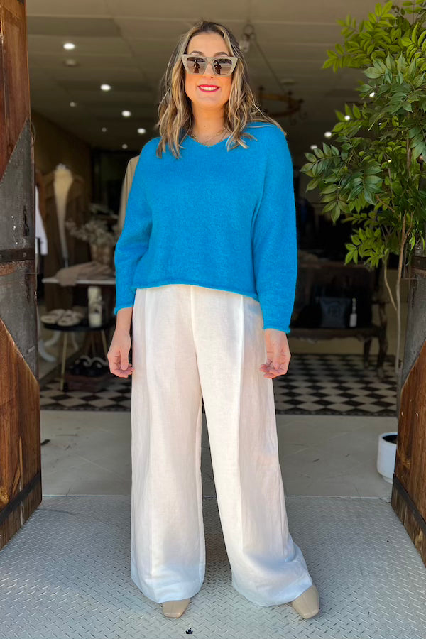 LUXE LIGHTWEIGHT V-NECK SWEATER - CERULEAN BLUE