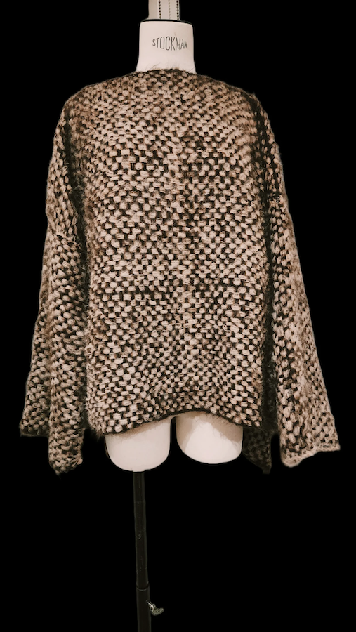 HAND LOOM TWO TONE SWEATER - MOCCA NUDE