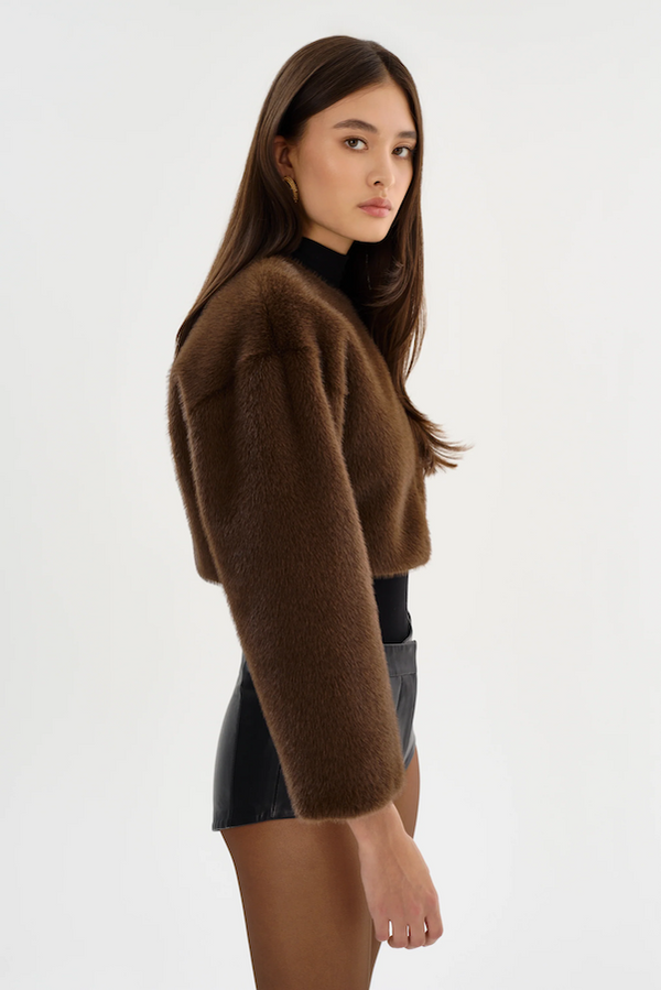 ROWDIE - WALNUT