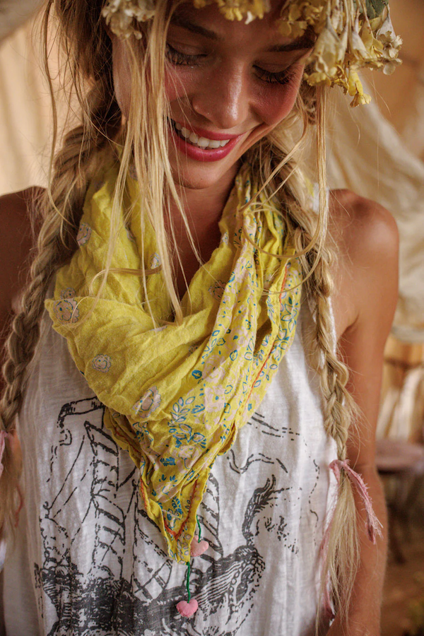 MP FLORAL TASSEL SCARF - SCARF 230