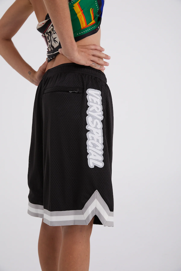 SIDE SCRIPT BBALL SHORTS - BLACK