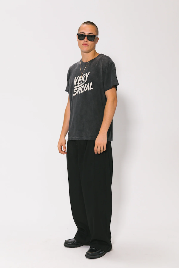 VINTAGE BLACK VERY SPECIAL LOGO TEE