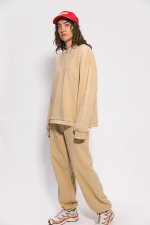 SVS ESSENTIALS CREW - CLASSIC BEIGE