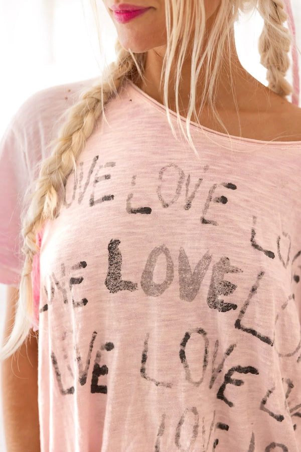 LOVE AMOR TEE - TOP 1944 LYCHEE