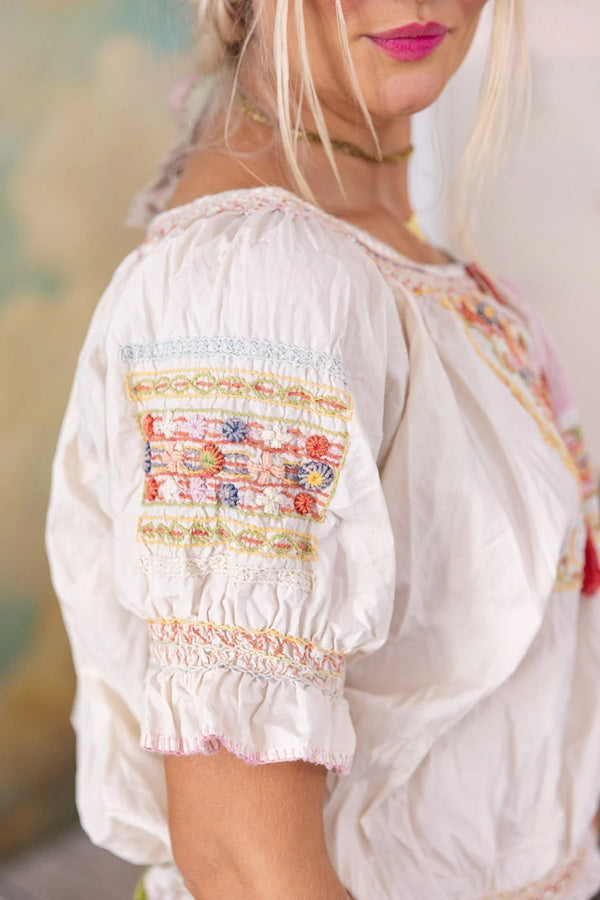 EMBROIDERED CHRISSY FOLK BLOUSE - TOP 2134