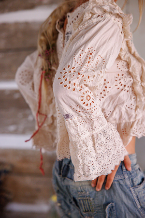 HERMIONE EYELET BLOUSE - TOP 2194