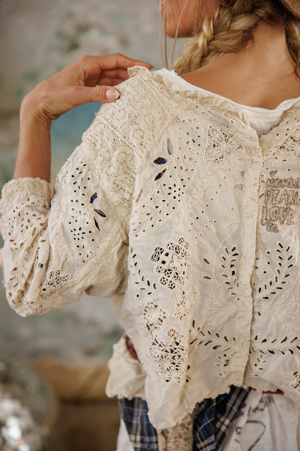 EYELET ADELISE BLOUSE - TOP 2260 ANTIQUE WHITE