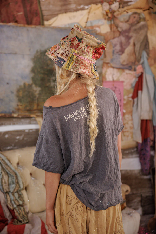 SKY DOLPHIN TEE - TOP 2523